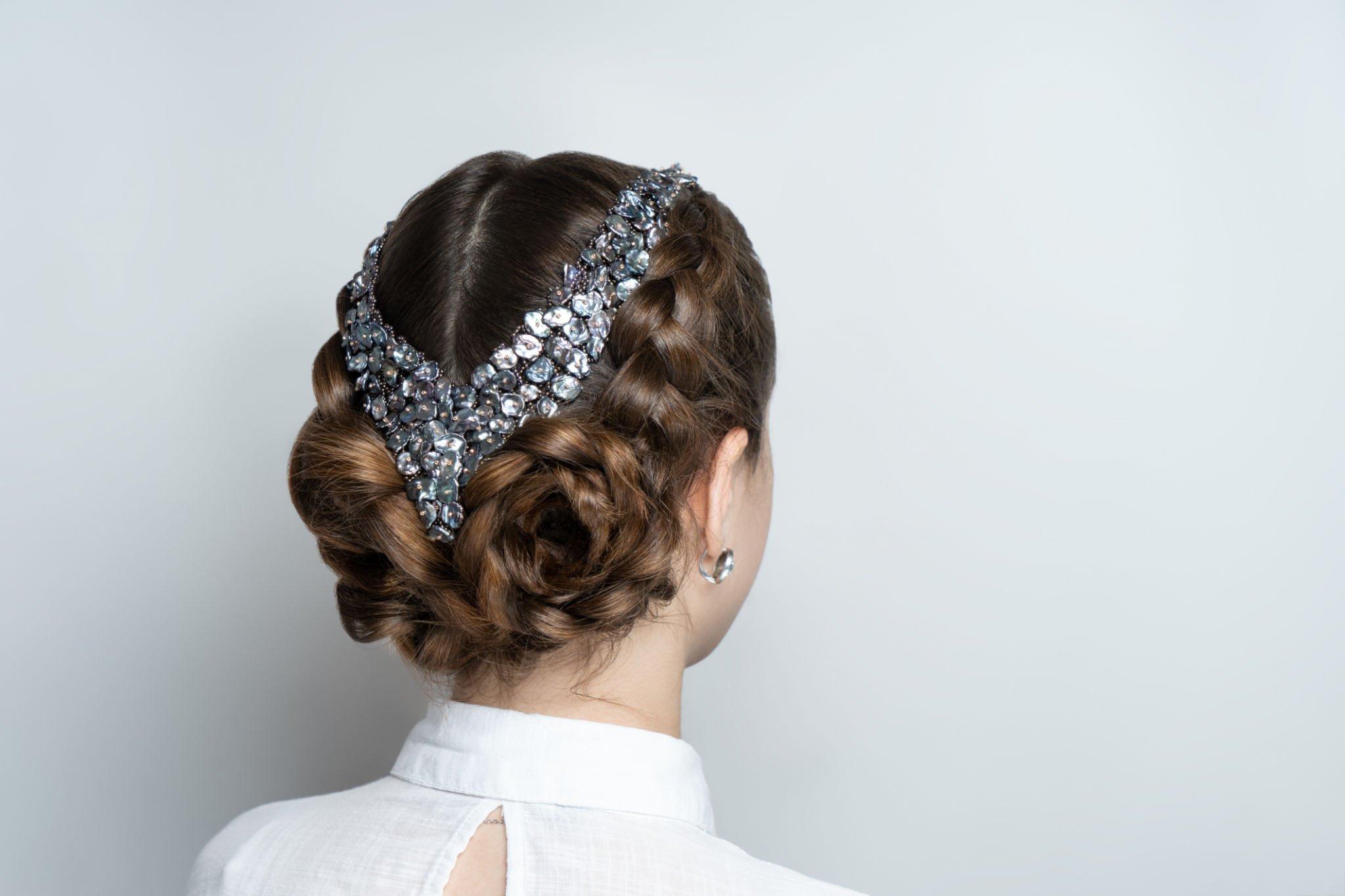Mastering the Art: How to Style a Hair Topper Like a Pro